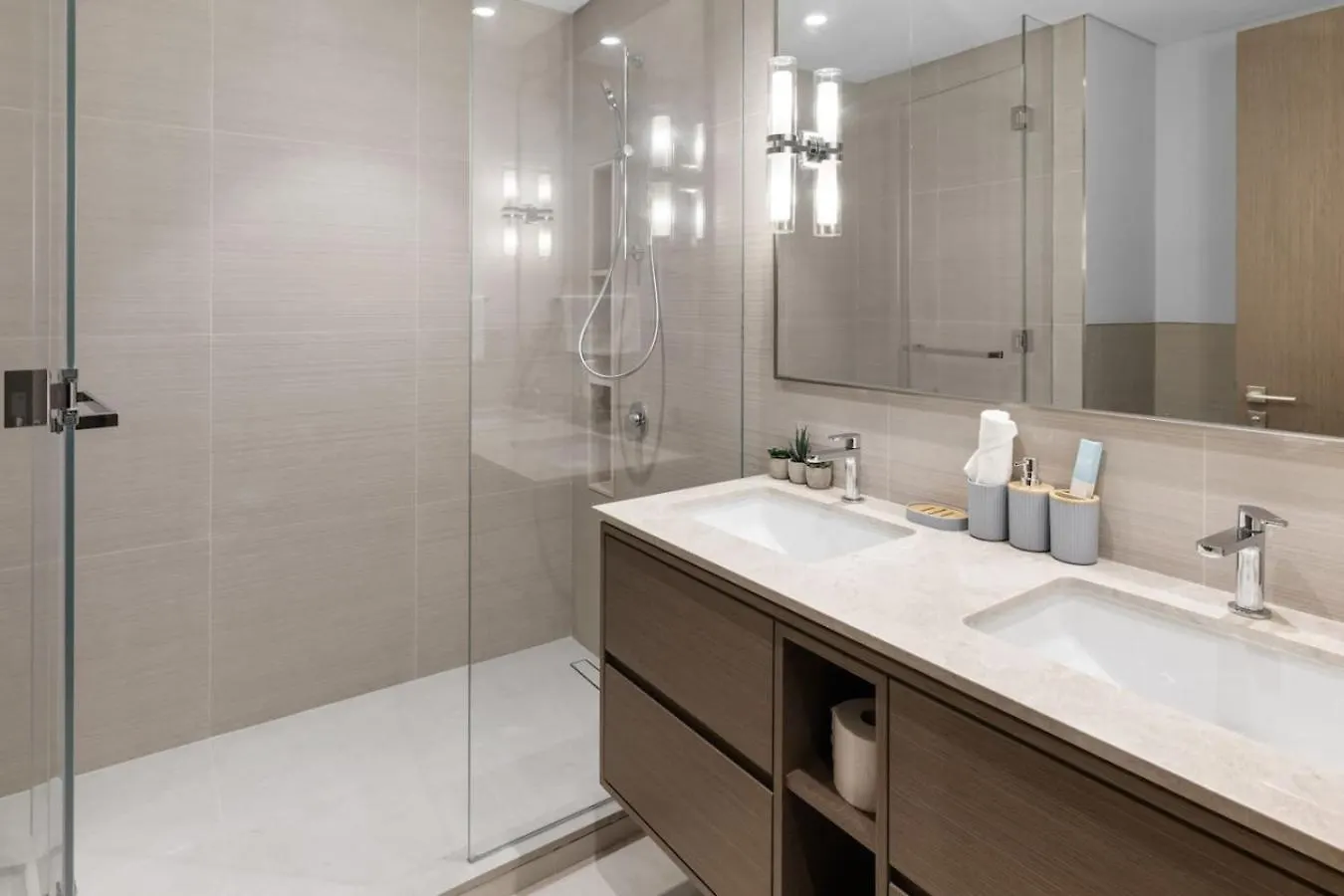 Grande Luxury 2Br Retreat Stay Dubai 0*,  Förenade Arabemiraten