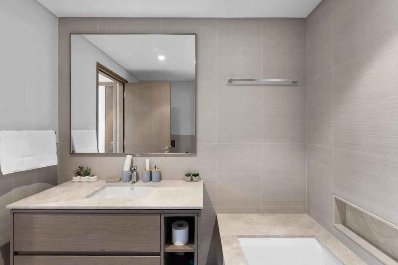 Grande Luxury 2Br Retreat Stay Dubai 0*,  Förenade Arabemiraten