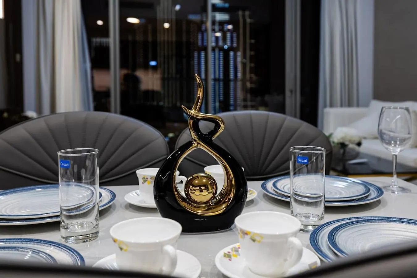 Apartment Grande Luxury 2Br Retreat Stay Dubai